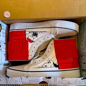 Classic Peanuts snoopy X Vans sneakers